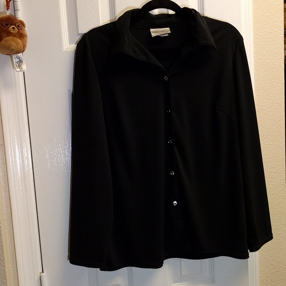 Donated - Sharp Collar Button Top - Picture 1 of 7